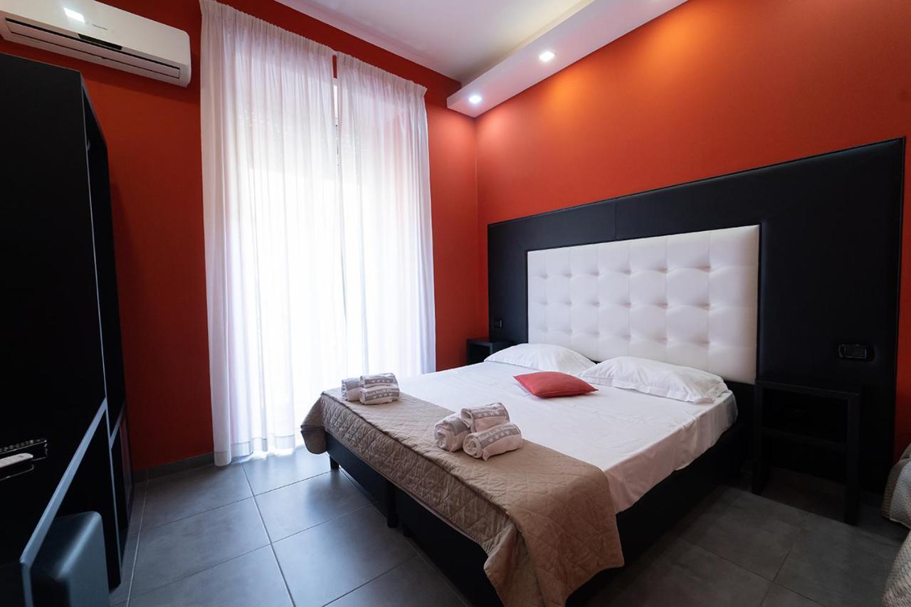 מלון Royal House Napoli Centro, By Clapa Group מראה חיצוני תמונה