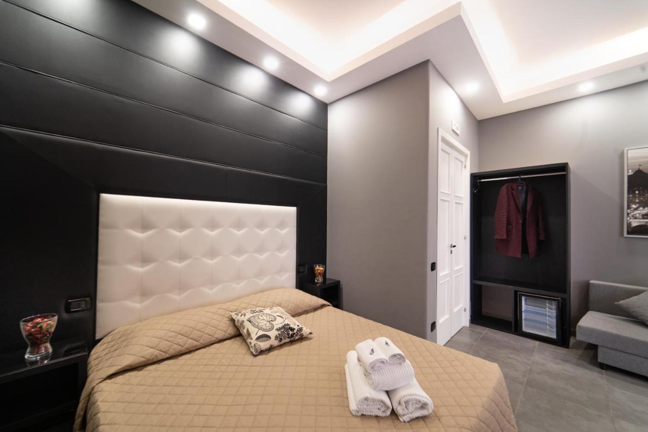 מלון Royal House Napoli Centro, By Clapa Group מראה חיצוני תמונה