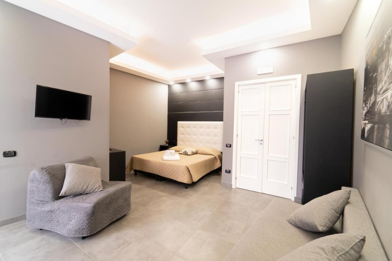 מלון Royal House Napoli Centro, By Clapa Group מראה חיצוני תמונה
