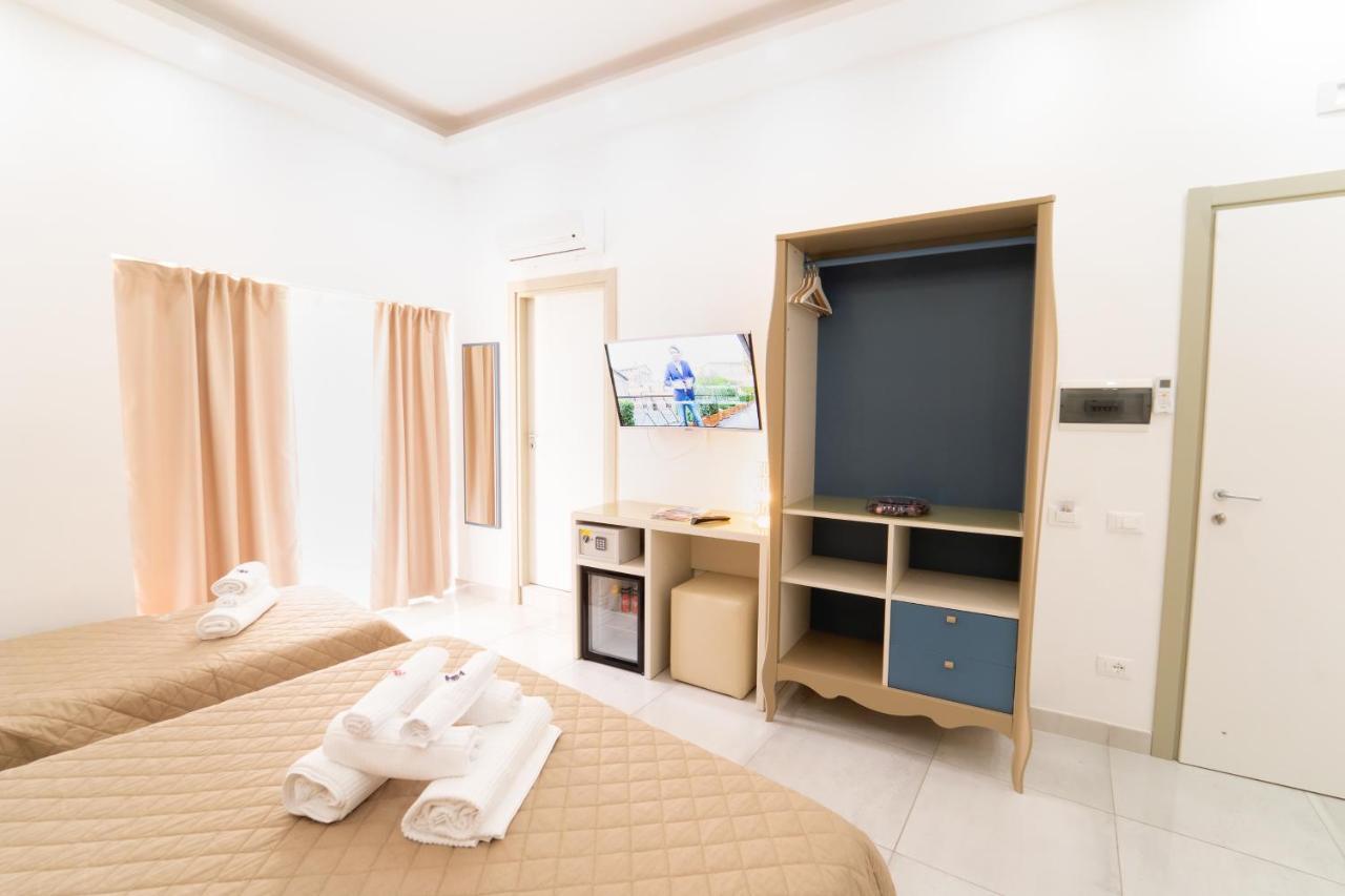 מלון Royal House Napoli Centro, By Clapa Group מראה חיצוני תמונה