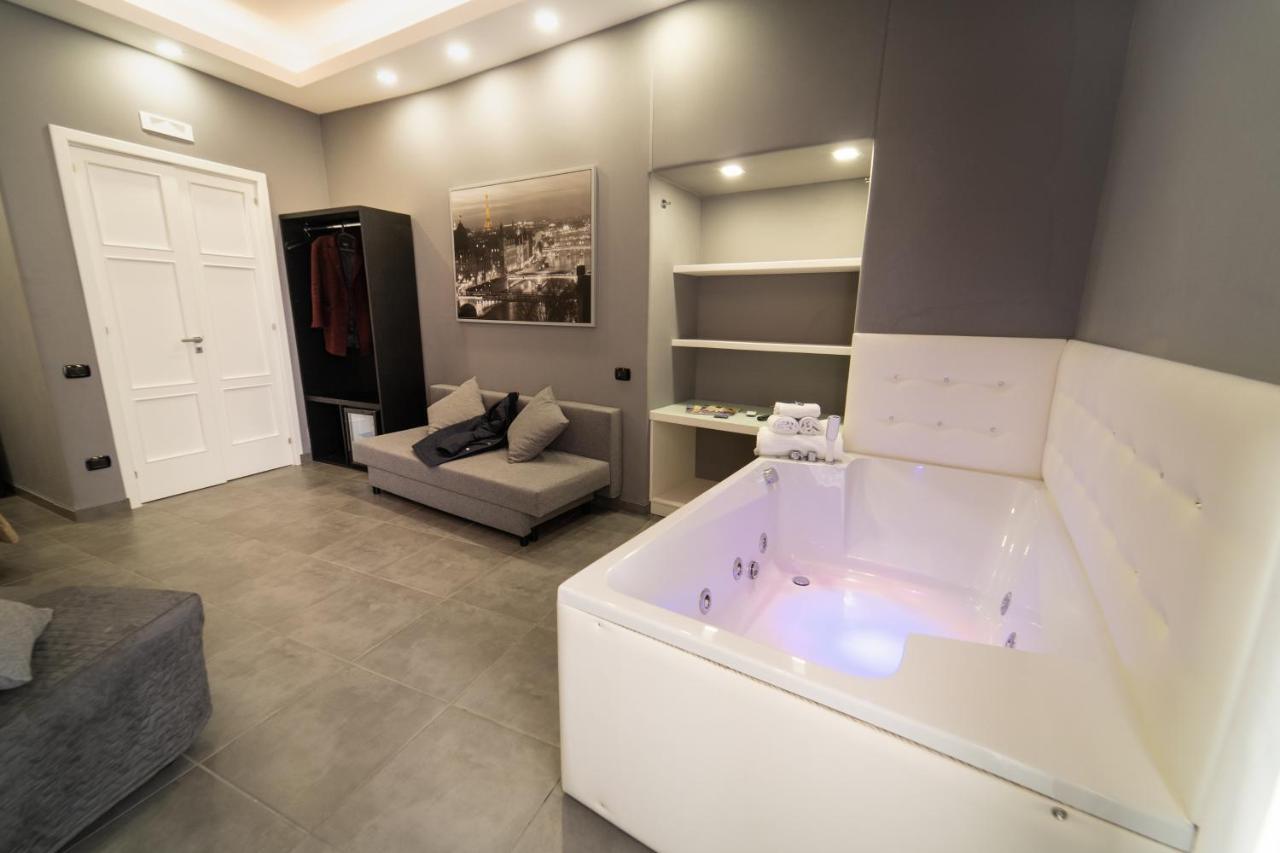 מלון Royal House Napoli Centro, By Clapa Group מראה חיצוני תמונה