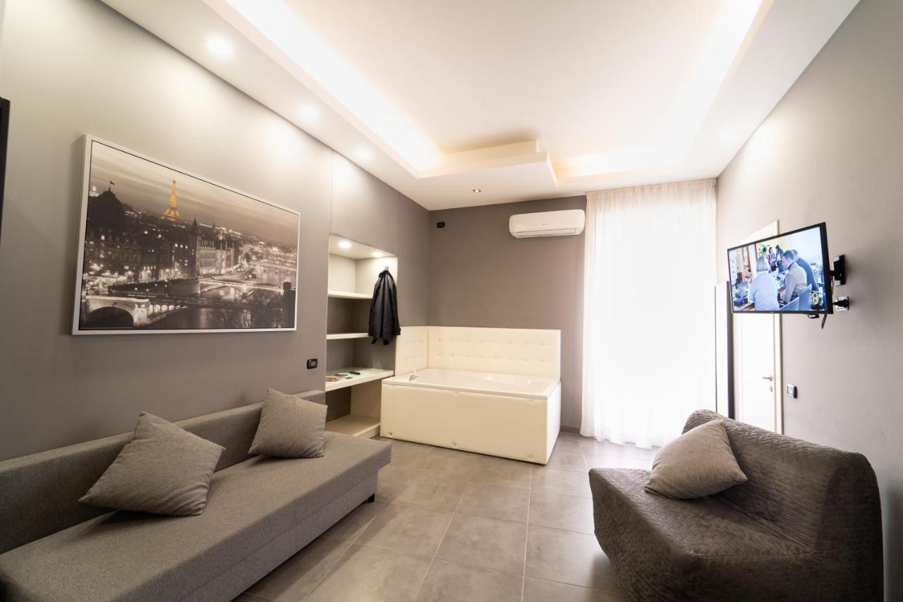 מלון Royal House Napoli Centro, By Clapa Group מראה חיצוני תמונה