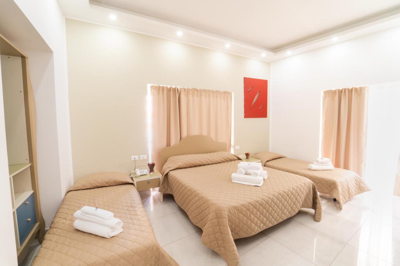 מלון Royal House Napoli Centro, By Clapa Group מראה חיצוני תמונה